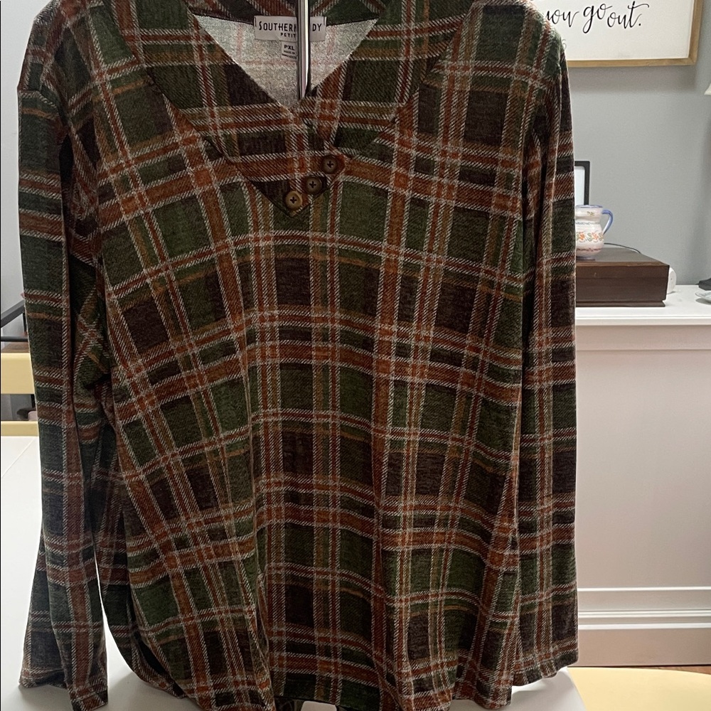 Summer Sale Markdown Gently Loved💜 S. Lady Plaid Top